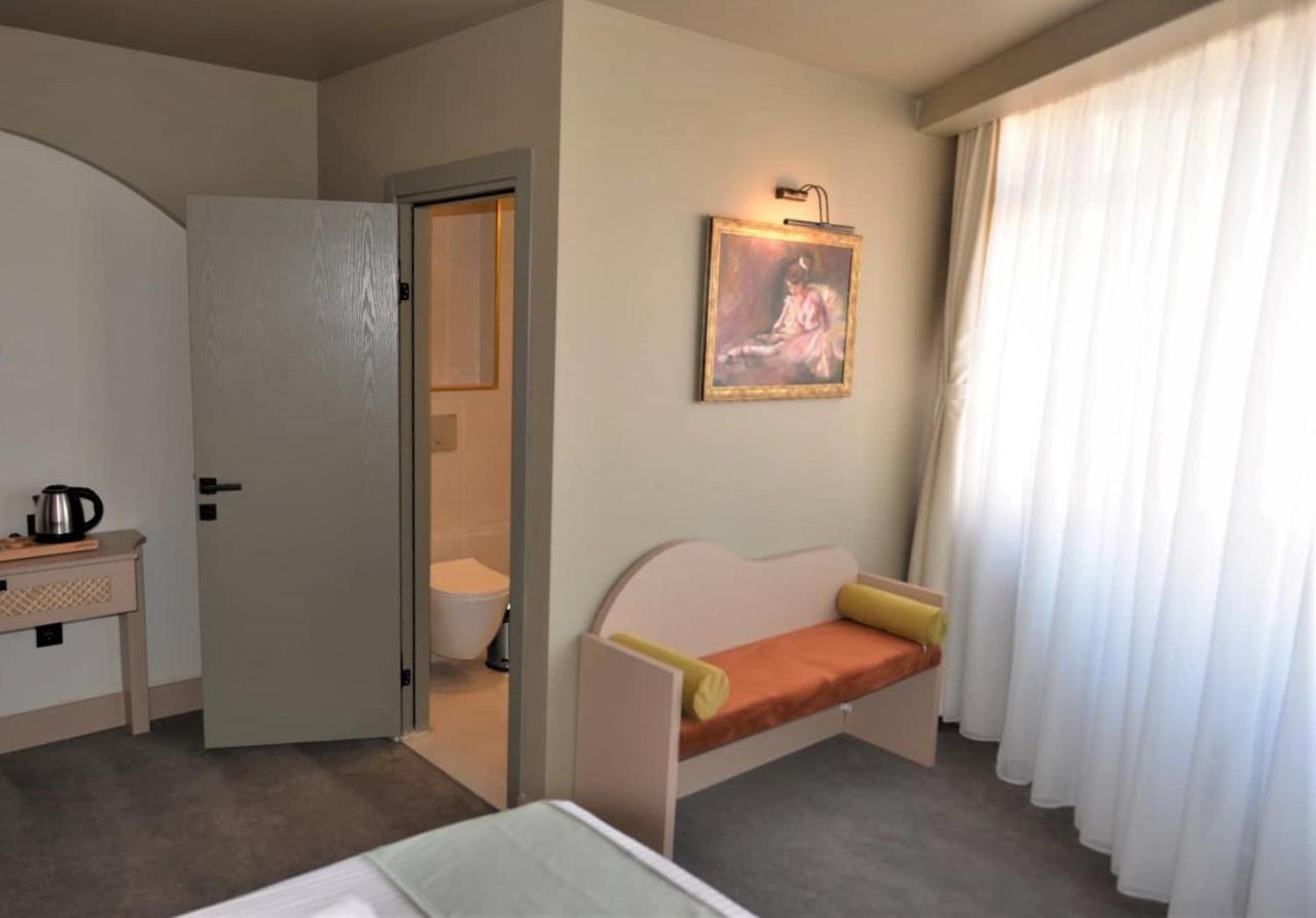 By Kinyas Hotel Istanbul Exterior photo
