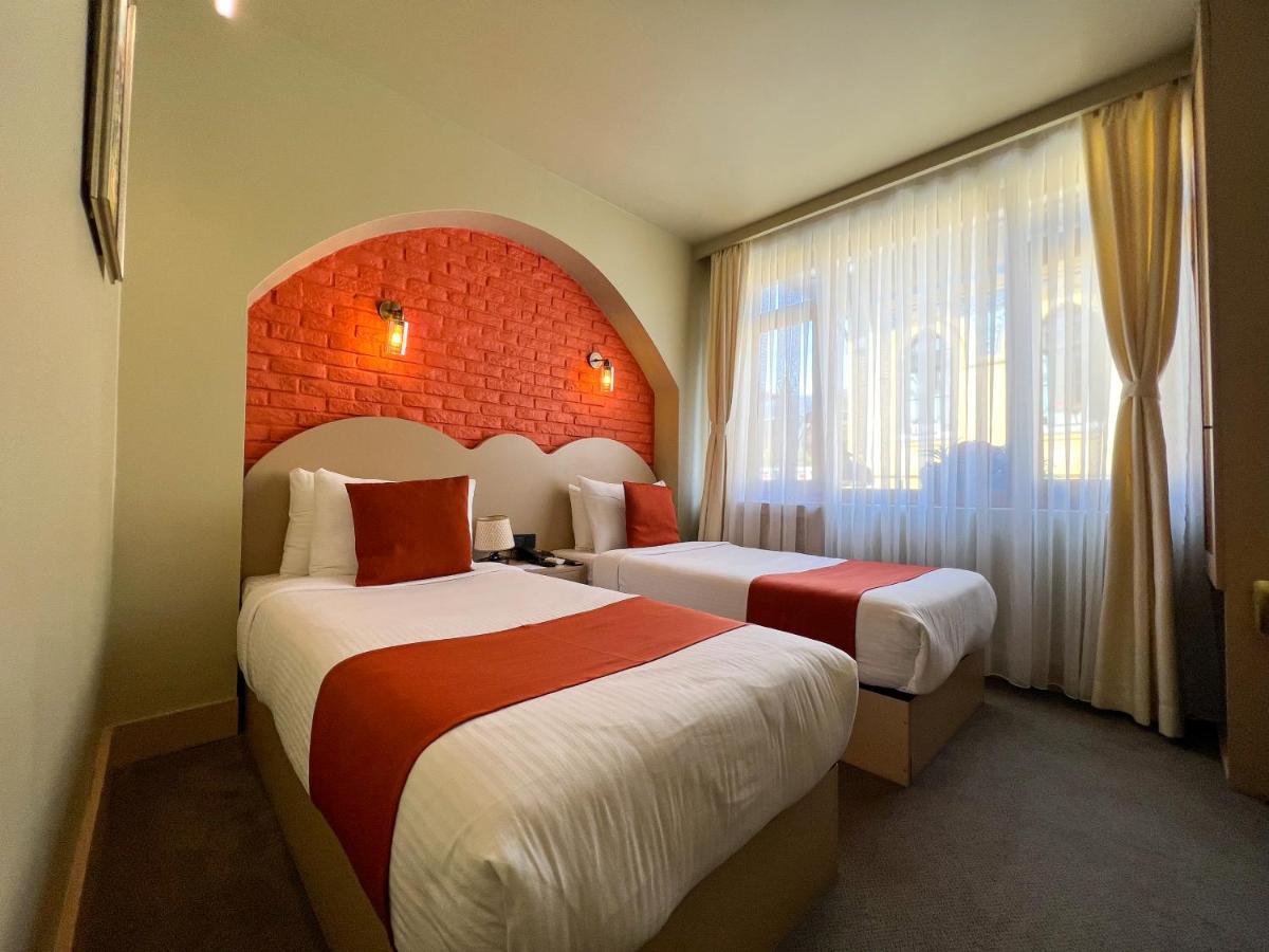 By Kinyas Hotel Istanbul Exterior photo